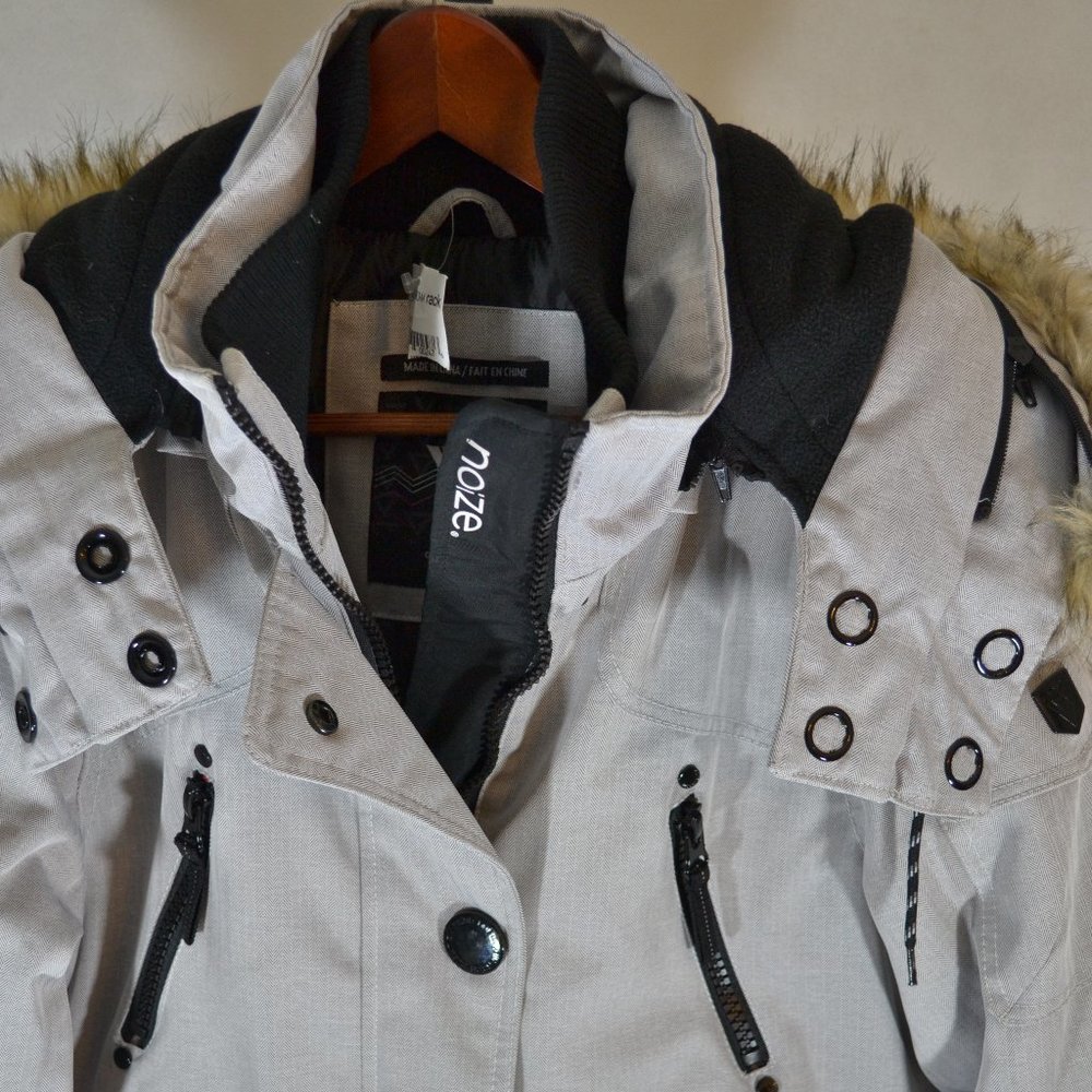 ( NEW ) NOIZE BLACK & GRAY WEATHER GUARDED SIZE M / M